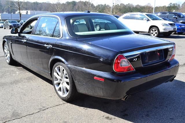 2008 Jaguar XJ 4DR SEDAN XJ8 L SEDAN Slide 32