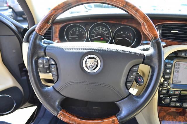 2008 Jaguar XJ 4DR SEDAN XJ8 L SEDAN Slide 12