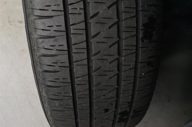 2014 GMC Acadia FWD 4DR DENALI SUV Slide 32