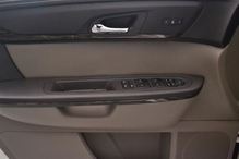 2014 GMC Acadia FWD 4DR DENALI SUV Slide 25