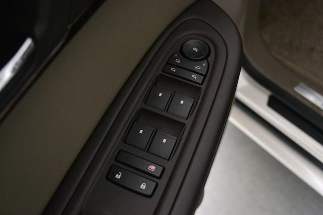 2014 GMC Acadia FWD 4DR DENALI SUV Slide 24