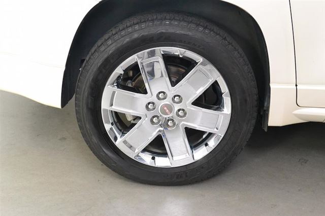 2014 GMC Acadia FWD 4DR DENALI SUV Slide 10